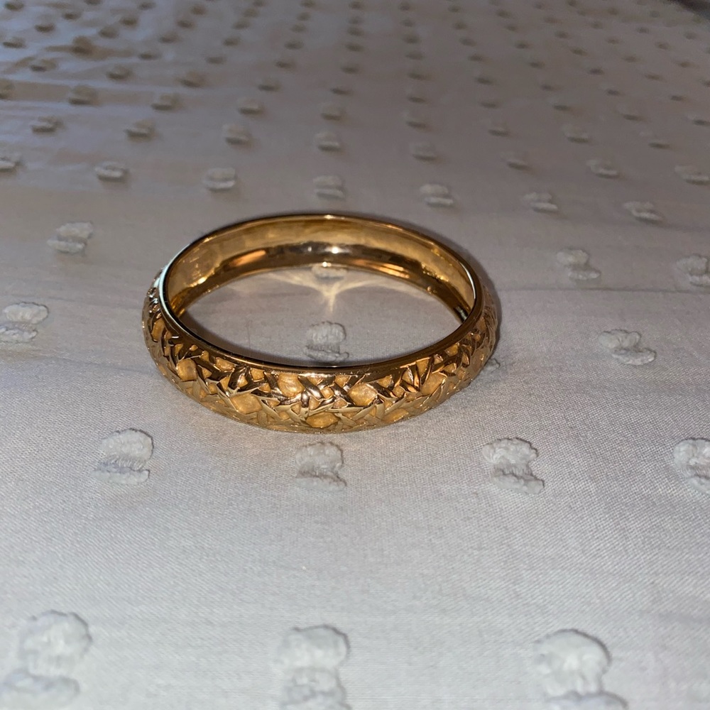 Kate Spade gold bangle - Picture 5 of 7